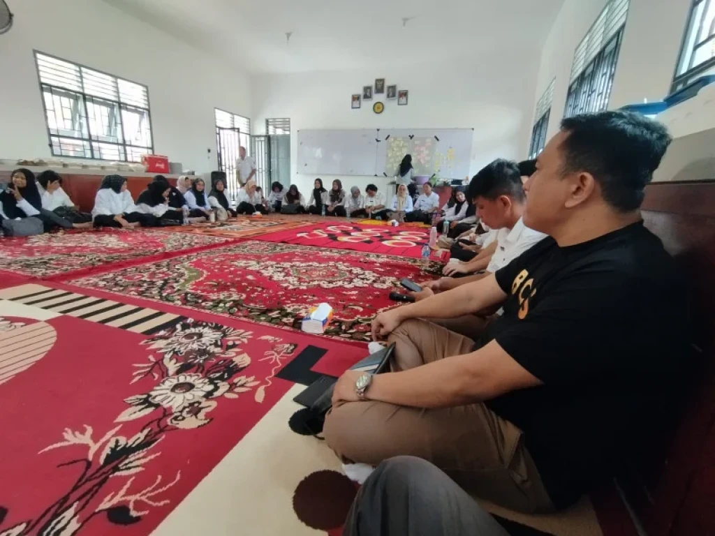 Keluarga Besar Tenaga Pendidik SMAN 6 Binjai Kenduri Punggahan Sambut Ramadan