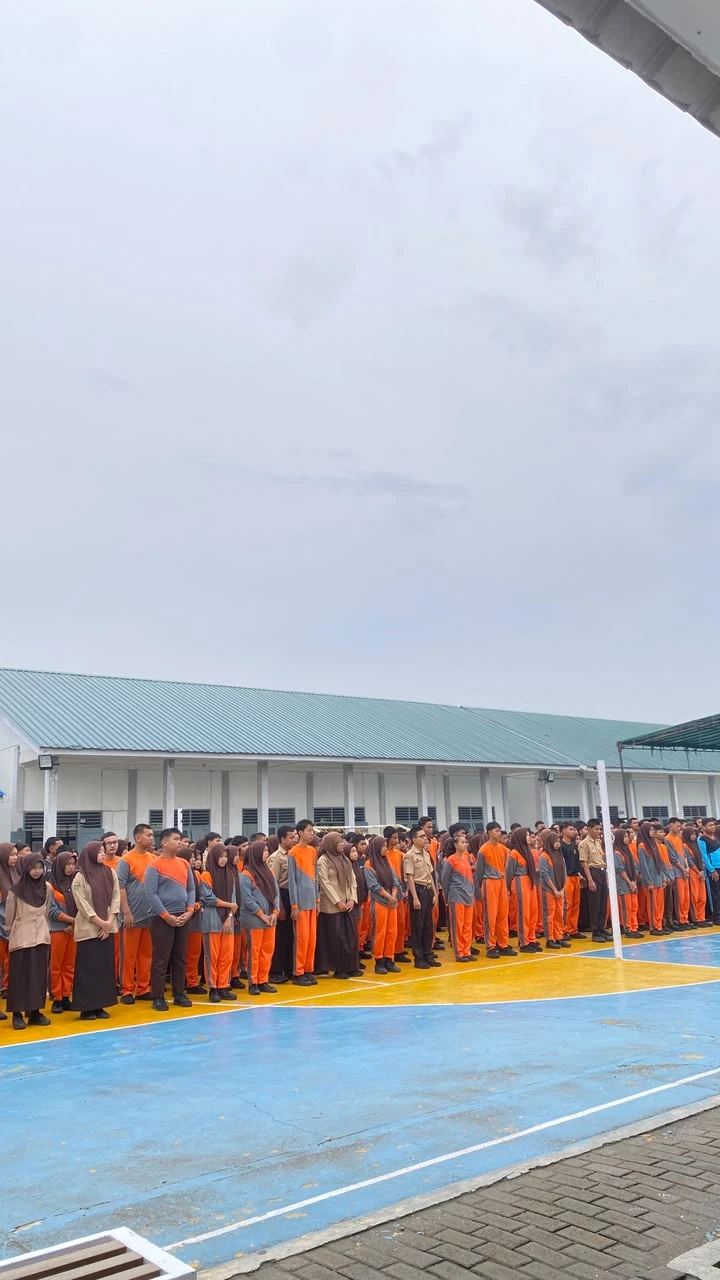 Apel Pagi 1